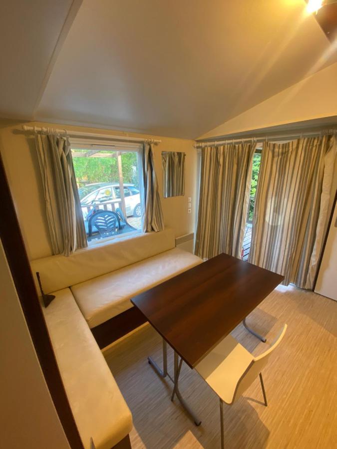 Sejour Inoubliable En Provence, Camping 4* La Roque-d'Antheron Luaran gambar